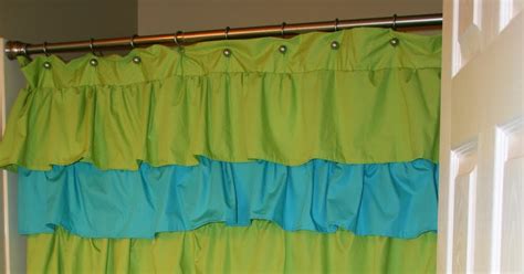 Creative Juices: My 9.00 Ruffle Shower Curtain