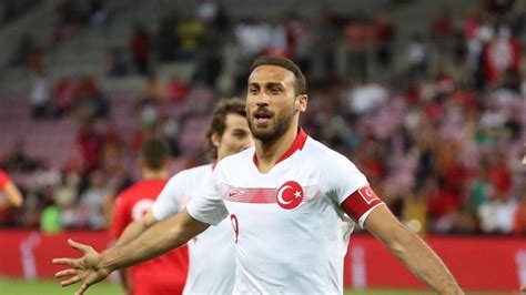 Fenerbah E Cenk Tosun U Resmen Duyurdu