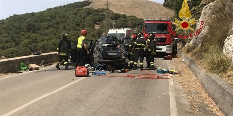 Palermo Incidente Tra Torretta E Montelepre Scontro Fra Auto Una