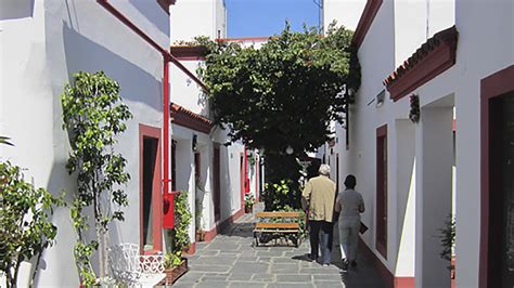 San Telmo Un Recorrido Por La Meca Del Arte Colonial Que Ambientó A La