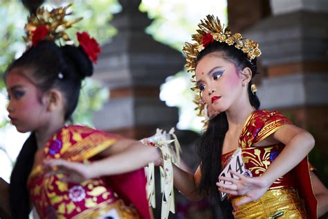 Tarian Daerah Bali Yang Dikenal Hingga Mancanegara Edukasi Katadata