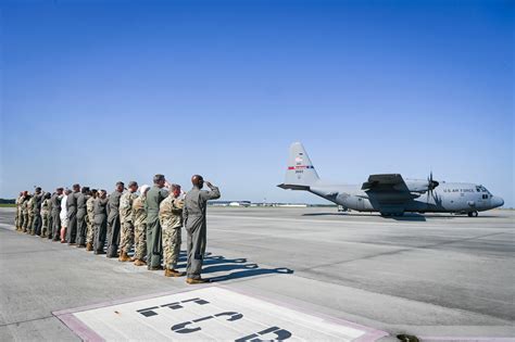 A Sentimental Send Off 165th Airlift Wing Bids Farewell To Its Final C