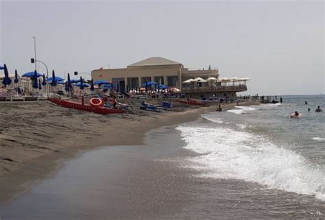 La Vecchia Pineta Lido Di Ostia Rm Prenotazione Online Spiagge It