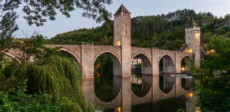 Cahors Et Le Pont Valentré Cahors Vallée Du Lot