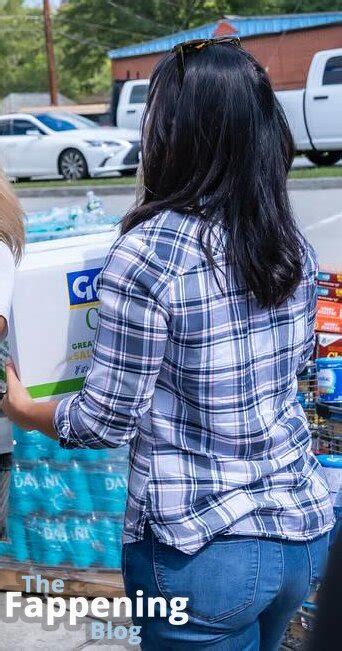 Tulsi Gabbard Tulsigabbard Nude Leaks OnlyFans Photo 4 TheFappening