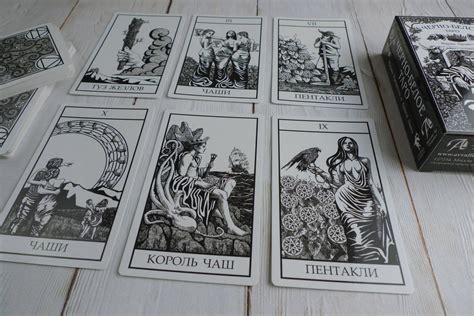 Bianco Nero Tarot — Черно-Белое Таро, Авваллон - Дом Таро