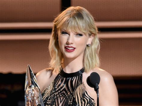 Radio Dj Accused Of Groping Taylor Swift Speaks Out