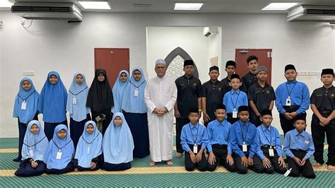 Menyantuni Pelajar Maahad Tahfiz Ar Rushd