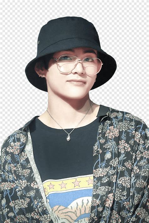 Taehyung BTS Pria Yang Memakai Topi Ember Hitam Png PNGEgg