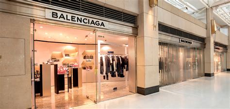 Balenciaga Suma En México Abre Nueva Tienda En Centro Comercial