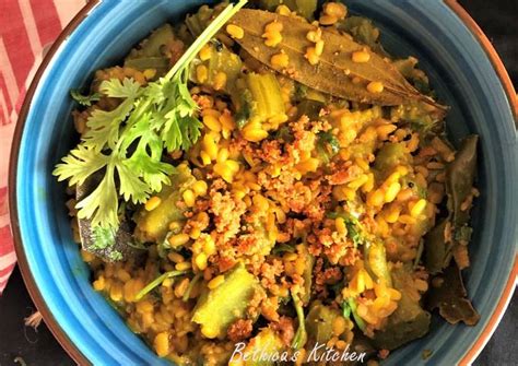 Bhaja Muger Dal Diye Jhinge Torkari Turai Ridge Gourd Moong Dal