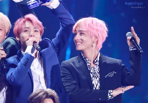 Pin By Cestlavee On Bangtan Honeys Taekook Taehyung Kim Taehyung