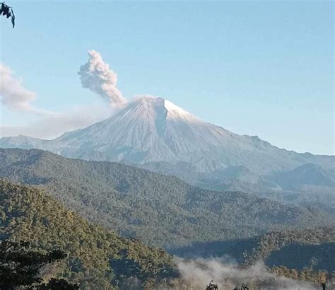 Volc N Sangay Registra Explosiones Cada Hora Expr Sate Morona Santiago