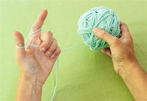 Continental Knitting Knit Stitch for Beginners | Cast on