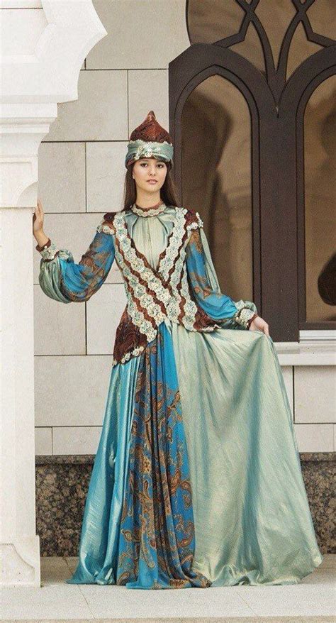 Татарка. Tatarstan. Traditional garment Hijab, Victorian, Traditional ...