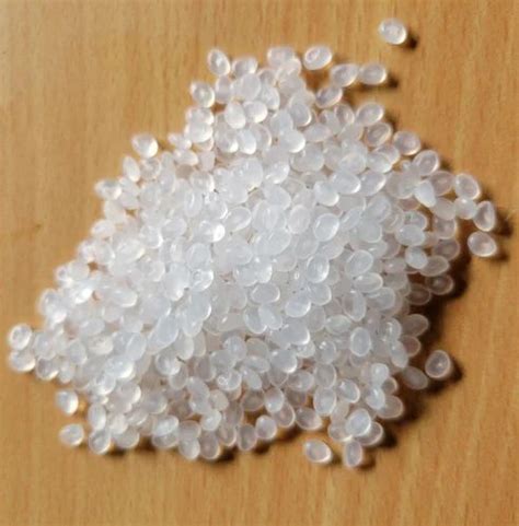 HDPE Plastic White Opal F52H04 HM HDPE Film Granules For Injection