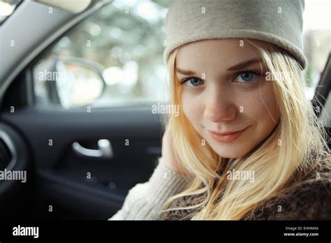 Schöne junge blonde teen Stockfoto Bild 79680226 Alamy