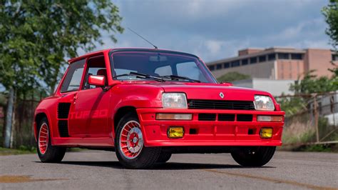 1980 Renault 5 Turbo Review: An '80s Time Capsule Best Left Parked