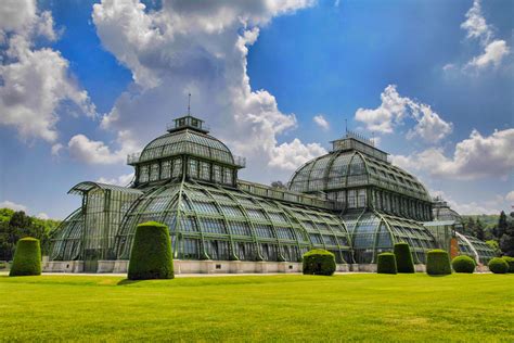 Top Attractions in Vienna - Series