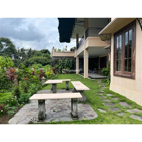 Dijual Rumah Villa Mewah Luas 1530m2 SHM 3KT 2KM Kawasan Wisata