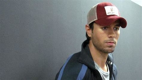 Enrique Iglesias Detenido Por Conducir Sin Carnet