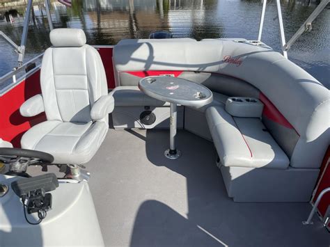 20' 2016 Bentley 200CR | Tampa Yacht Sales