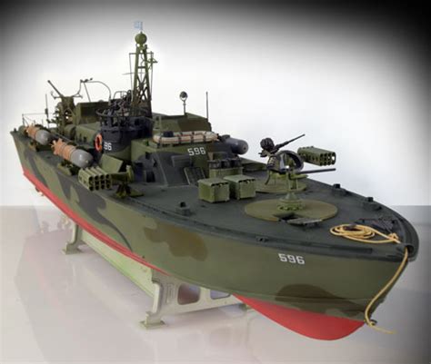 Italeri Elco 80 Pt 596 Torpedo Boat