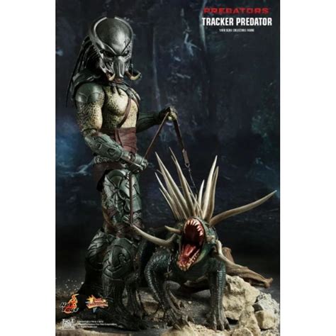 READY STOK Hot Toys Predators Tracker Predator With Hound MMS 147 Shopee Malaysia
