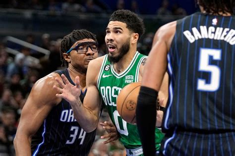 Jayson Tatum injury: Celtics star returns to Magic game after going to ...