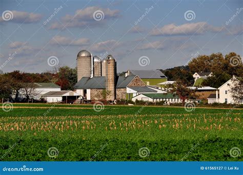 Lancaster County, PA: Amish Farm Editorial Photography - Image of ...