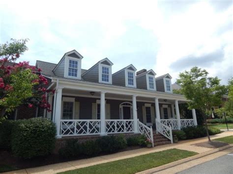 Williamsburg VA Assisted Living Community | Senior Living Guide