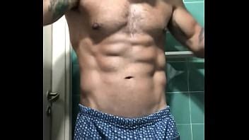 Amateur Tatuado Frente Al Espejo Xnxx