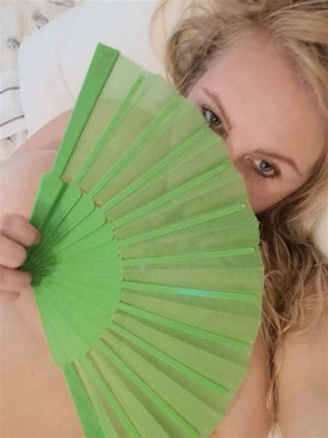 Posing My Big Natural BBW Titties Just For You Pics XHamster