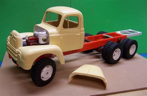 Pin By Brian Cronin On Models And Dioramas Model Truck Kits Car Model