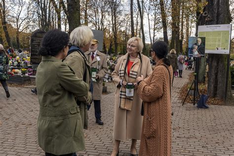 Zabrzanie wsparli kwesty na cmentarzach Urząd Miejski w Zabrzu