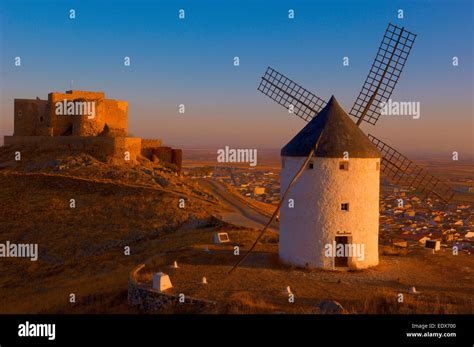 Consuegra, Castle, Windmills, Toledo province Stock Photo - Alamy