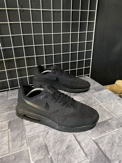 Nike Air Max Triple Black Us On Carousell