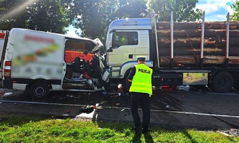 Tragiczny Wypadek Koło Zblewa Nie żyją Dwie Osoby