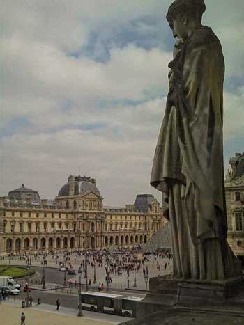 History of the Louvre Museum, Paris - The Good Life France