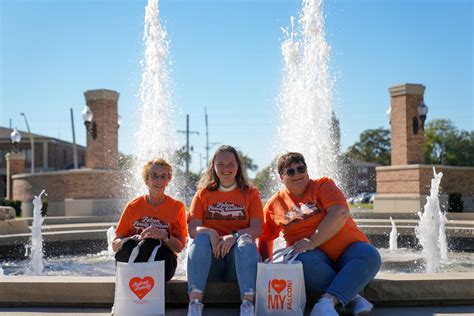 In photos: Family Weekend 2022 introduces Falcon Families to BGSU