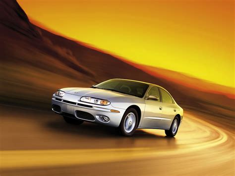 Oldsmobile Aurora Specs And Photos 2000 2001 2002 2003 Autoevolution