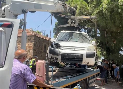 Bodrum da Motosiklet ile Hafif Ticari Araç Çarpıştı 2 Ölü Haberler