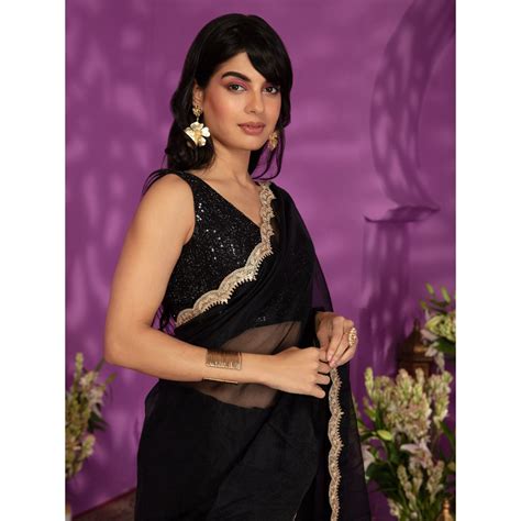 Gajra Gang By Nykaa Fashion Vintage Rani Black Gold Scallop Lace