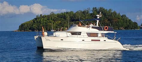 Seychelles Madagascar Yacht Charters 46ft Fly Bridge Power Catamaran