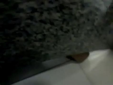 Pagando Boquete Pro Desconhecido No Banheiro Do Shopping XVIDEOS