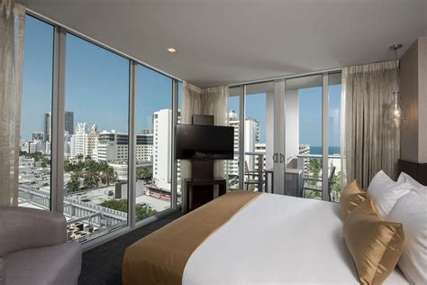 Luxury Hotels South Beach Miami | Berkeley Shore Hotel