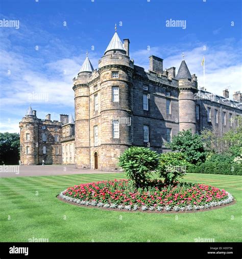 Gardens palace holyroodhouse hi-res stock photography and images - Alamy