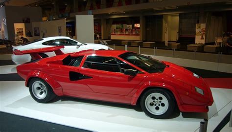 Lamborghini Countach A Real Symphony Of Flat Design