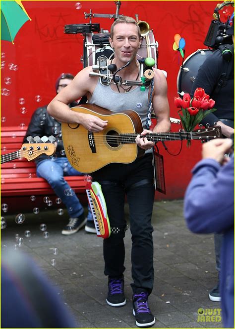 Chris Martin Flaunts Muscles For Coldplay S A Sky Full Of Stars Music