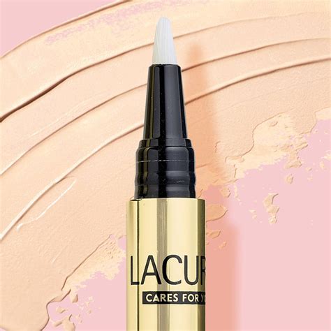 GLAMOUR editors on their favourite concealer formulas | Concealer for